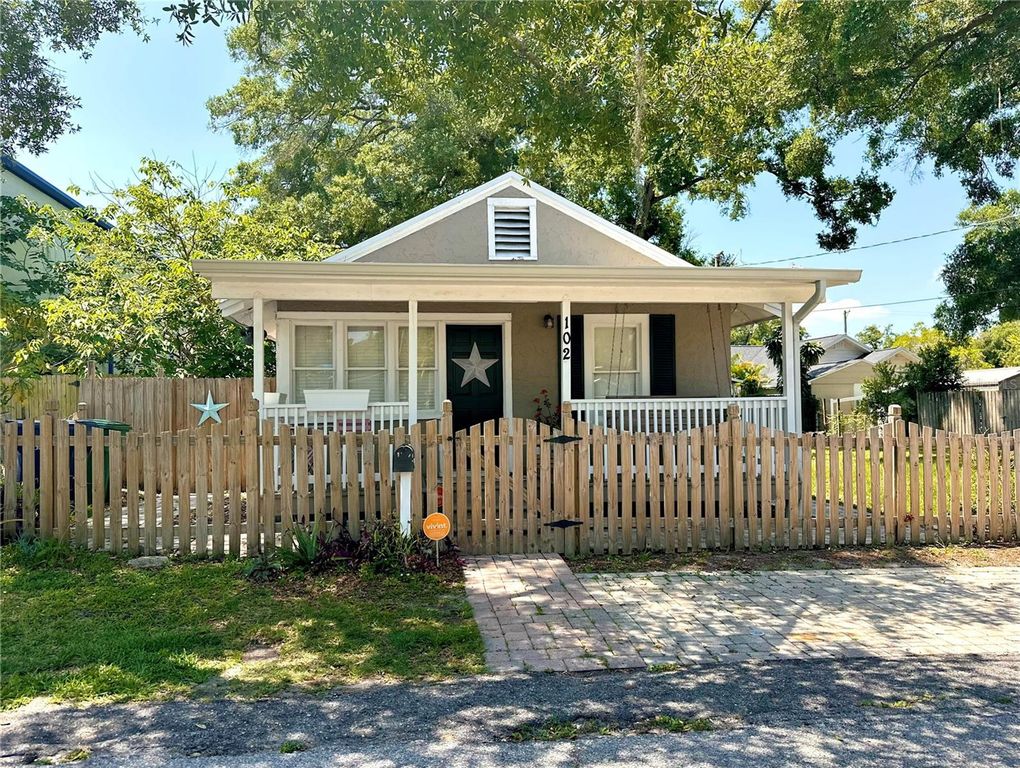 102 W ELM STREET, Tampa, FL 33604