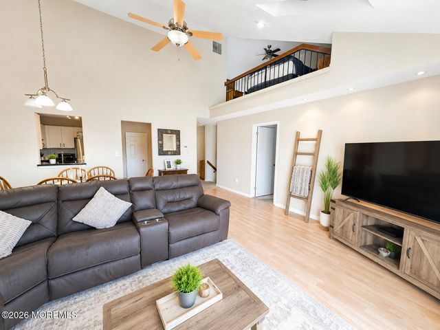 270 Tulip Lane, Freehold, NJ 07728
