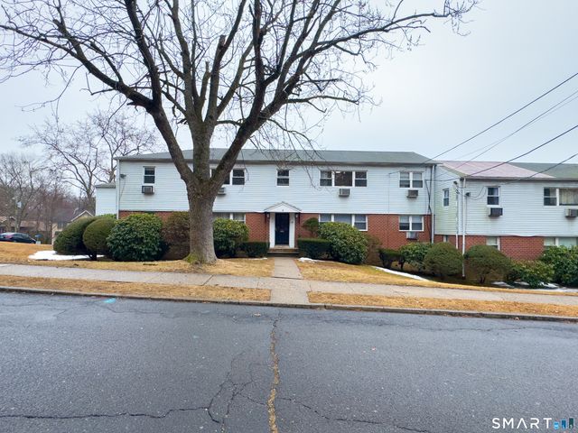 153 Cherry Hill Drive 2A, Bridgeport, CT 06606