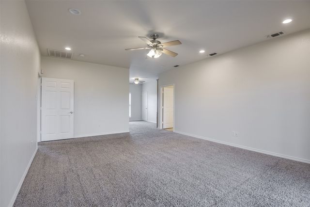 1066 West Road, Waxahachie, TX 75165