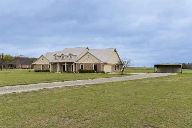 1066 West Road, Waxahachie, TX 75165