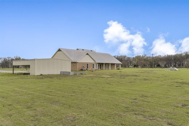 1066 West Road, Waxahachie, TX 75165