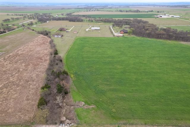 1066 West Road, Waxahachie, TX 75165