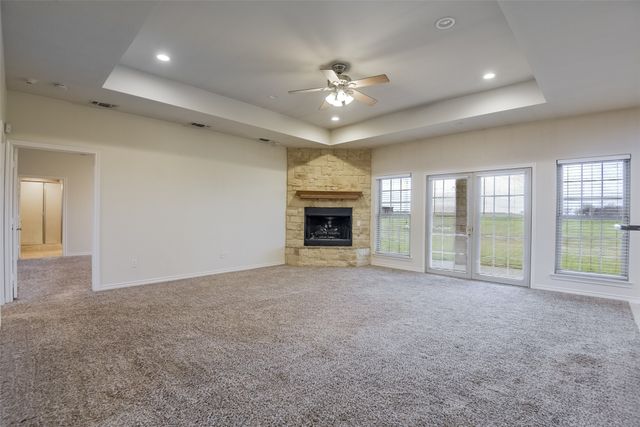 1066 West Road, Waxahachie, TX 75165