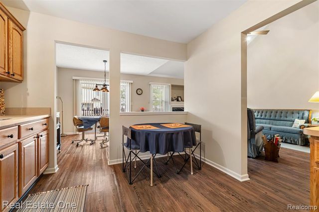 22745 Coachlight Circle, Taylor, MI 48180