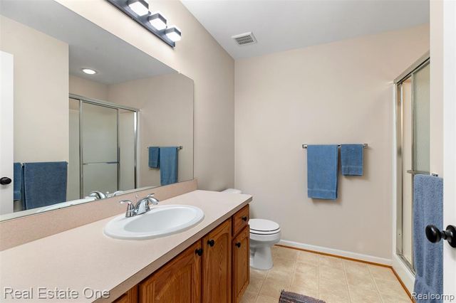 22745 Coachlight Circle, Taylor, MI 48180