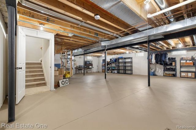 22745 Coachlight Circle, Taylor, MI 48180