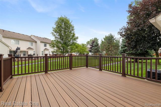 22745 Coachlight Circle, Taylor, MI 48180