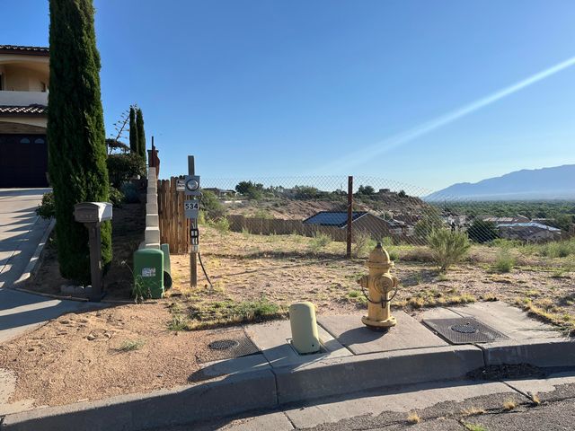 534 La Bajada Court NW, Albuquerque, NM 87105