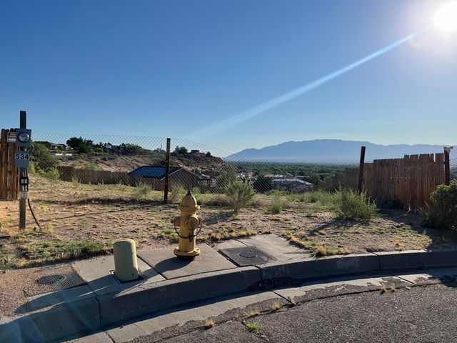 534 La Bajada Court NW, Albuquerque, NM 87105