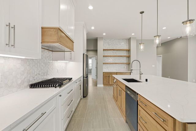 625 1st Street NE, Rio Rancho, NM 87124