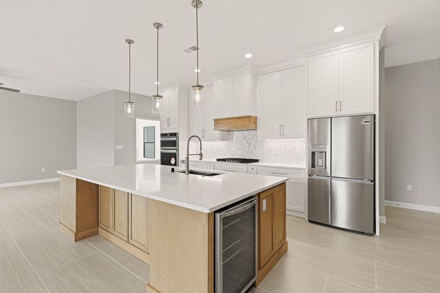 625 1st Street NE, Rio Rancho, NM 87124