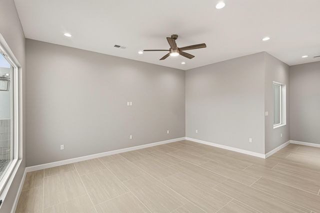 625 1st Street NE, Rio Rancho, NM 87124