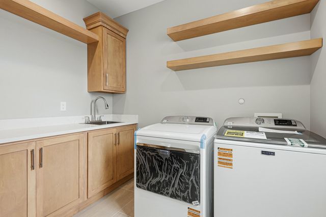 625 1st Street NE, Rio Rancho, NM 87124