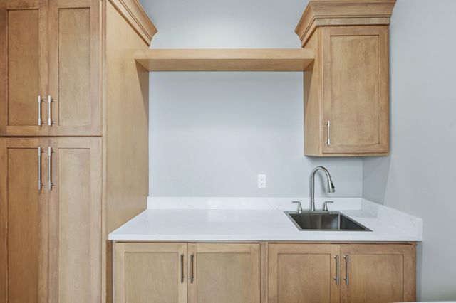 625 1st Street NE, Rio Rancho, NM 87124