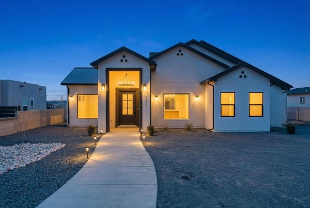 625 1st Street NE, Rio Rancho, NM 87124