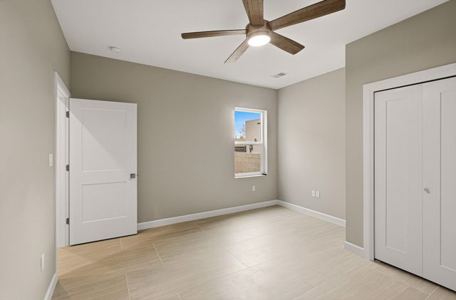 625 1st Street NE, Rio Rancho, NM 87124