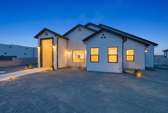 625 1st Street NE, Rio Rancho, NM 87124