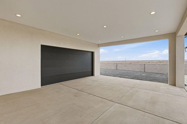 625 1st Street NE, Rio Rancho, NM 87124