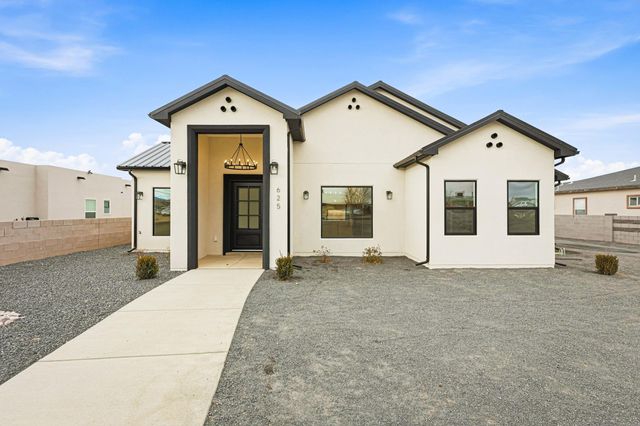 625 1st Street NE, Rio Rancho, NM 87124