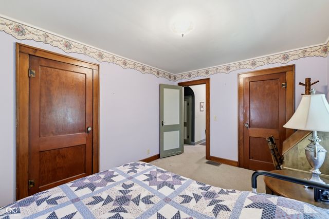 1189 S Morgantown Road, Greenwood, IN 46143