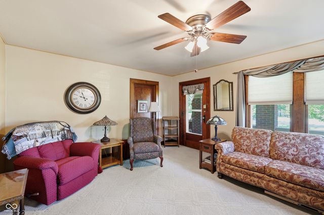 1189 S Morgantown Road, Greenwood, IN 46143