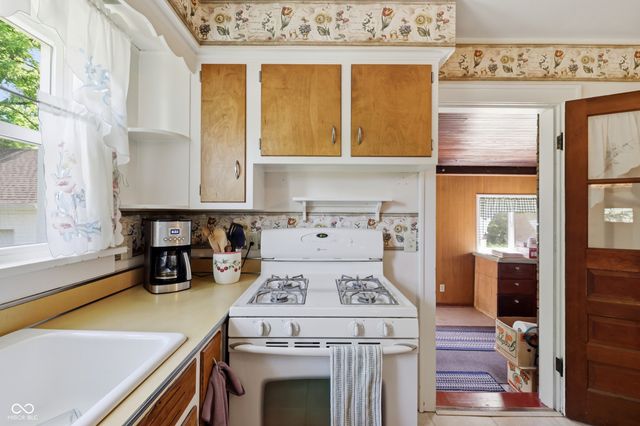 1189 S Morgantown Road, Greenwood, IN 46143