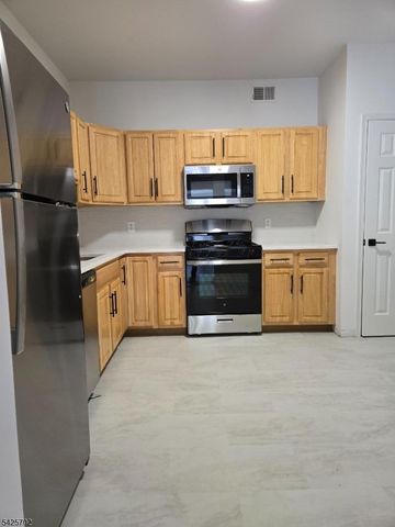 37 Forest Dr, Piscataway Twp., NJ 08854