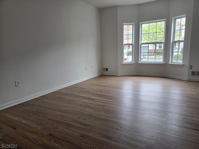 37 Forest Dr, Piscataway Twp., NJ 08854