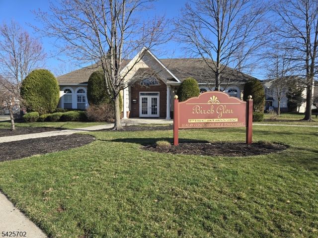 37 Forest Dr, Piscataway Twp., NJ 08854