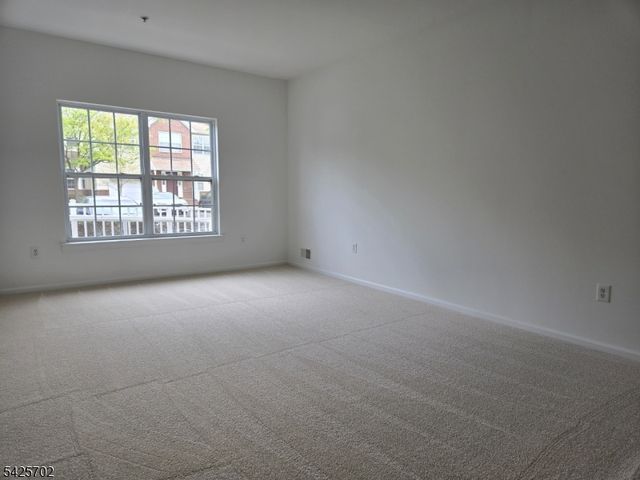 37 Forest Dr, Piscataway Twp., NJ 08854