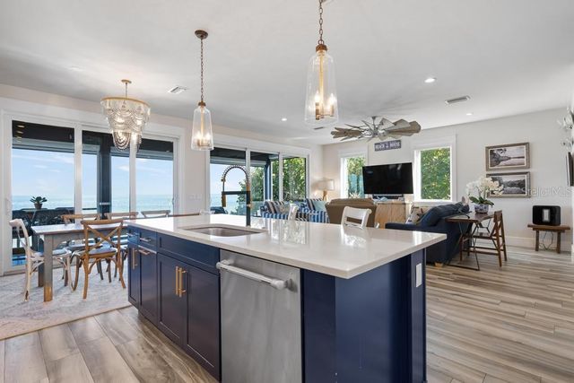 915 N SHORE DRIVE, Anna Maria, FL 34216