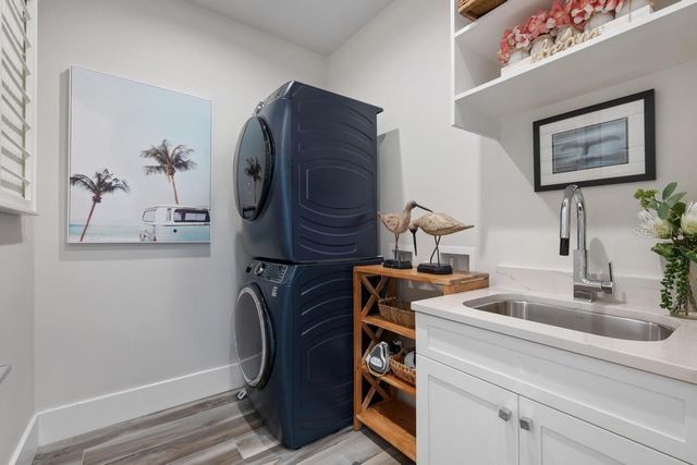 915 N SHORE DRIVE, Anna Maria, FL 34216