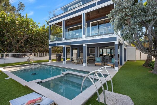 915 N SHORE DRIVE, Anna Maria, FL 34216