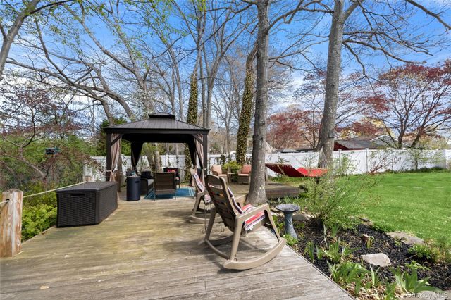 21 Elkin Drive, Middle Island, NY 11953