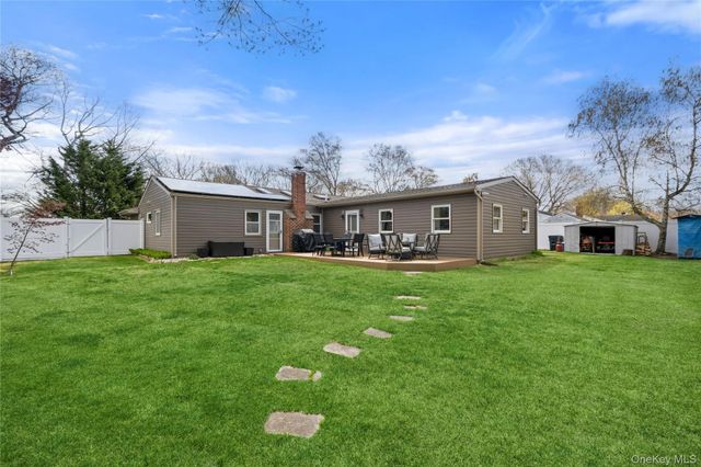 21 Elkin Drive, Middle Island, NY 11953