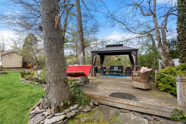 21 Elkin Drive, Middle Island, NY 11953