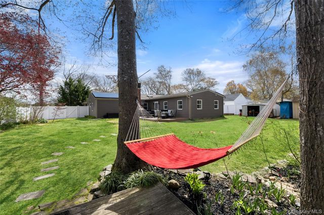 21 Elkin Drive, Middle Island, NY 11953
