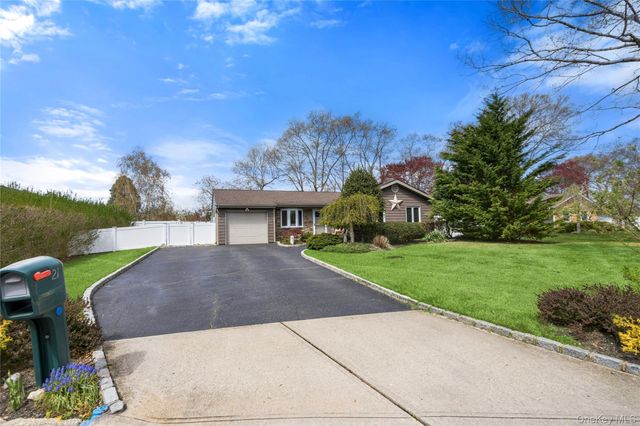 21 Elkin Drive, Middle Island, NY 11953