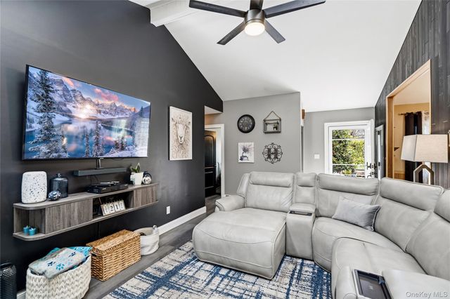 21 Elkin Drive, Middle Island, NY 11953