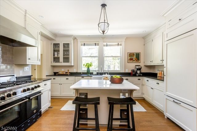 76 Edgemont Rd, Montclair Twp., NJ 07043