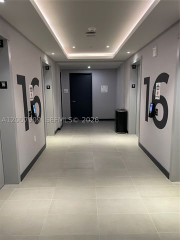 227 NE 2nd St 1606, Miami, FL 33132