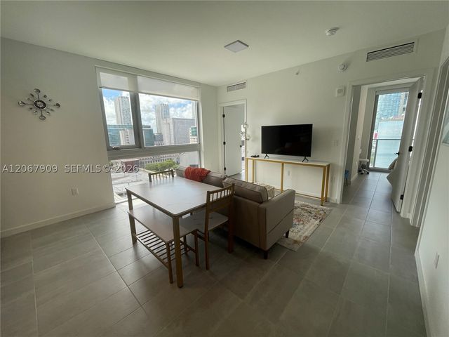 227 NE 2nd St 1606, Miami, FL 33132