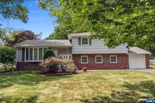 384 Van Emburgh Avenue, Ridgewood, NJ 07450