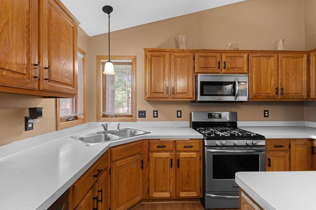 2126 142nd Lane NW, Andover, MN 55304