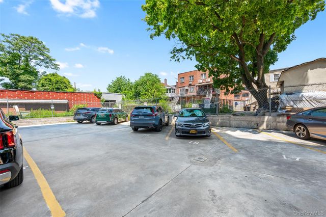 7009 45th Avenue 7A, Woodside, NY 11377