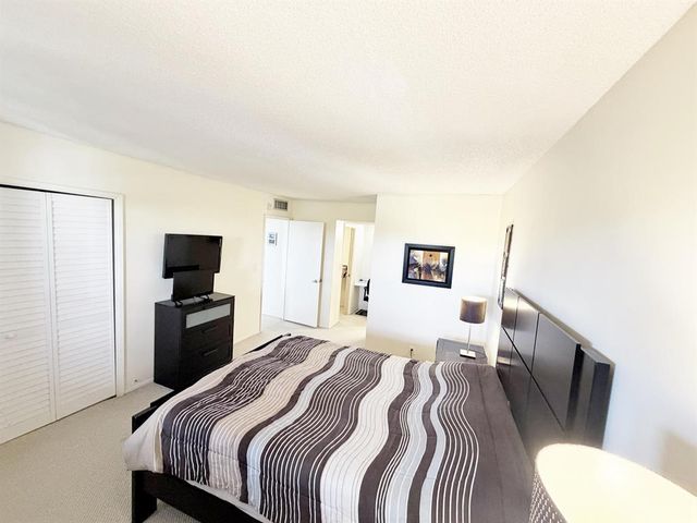 2681 S Course Drive 511, Pompano Beach, FL 33069