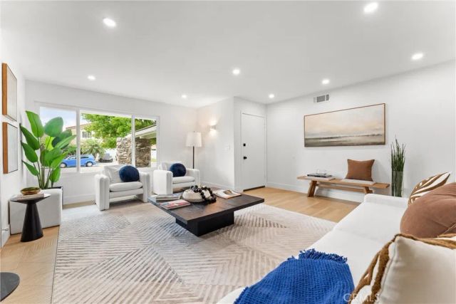 3621 Myrtle, Irvine, CA 92606