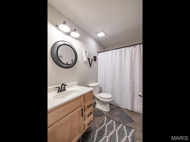 10318 Timber Hill Drive, Hillsboro, MO 63050