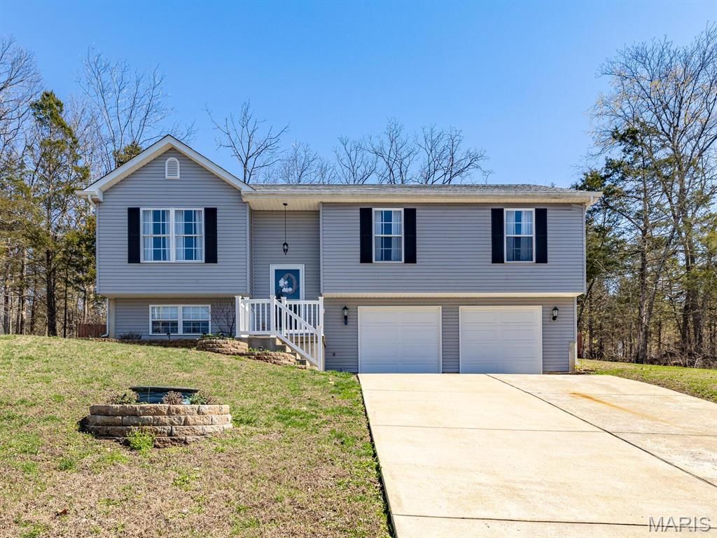 10318 Timber Hill Drive, Hillsboro, MO 63050